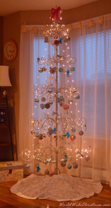 Cristmas ornament tree  (Canada)