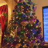 Weihnachtsbaum von Peacock Christmas Tree  (Queens, New York, USA)