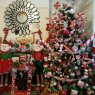 Weihnachtsbaum von ELFMAS TREE by Tara Haigh (United Kingdom)