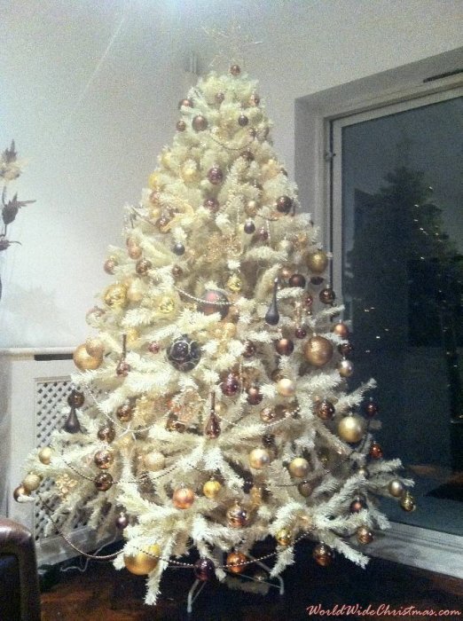 Jayla Lodhia's Christmas tree from UK