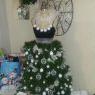 Ms. Edie Grayson's Christmas tree from Los Angeles, CA, USA