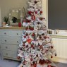 It´s a red and white Christmas 's Christmas tree from United Kingdom